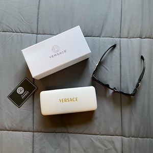 MEDUSA BIGGIE SUNGLASSES